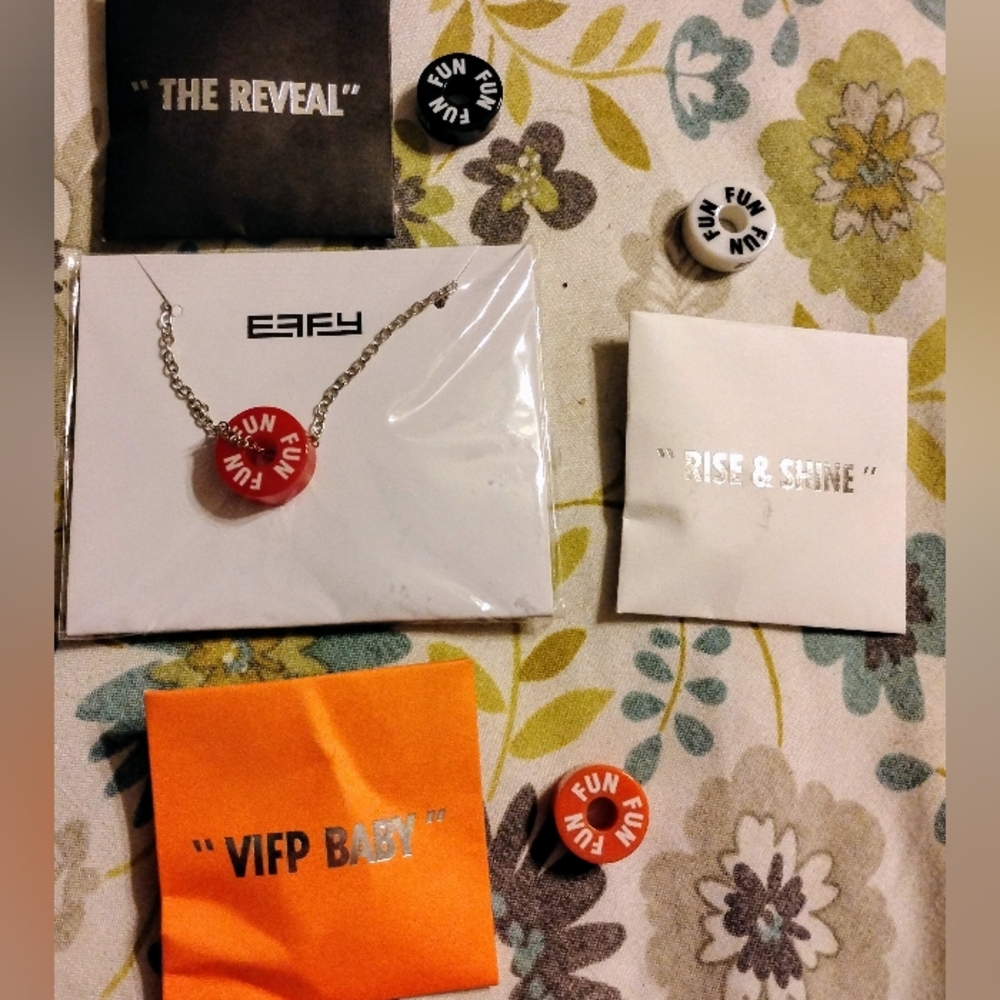 New Effy Carnival Cruise Fun Necklace With Extras